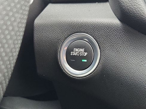 Used 2024 GMC Terrain SLE w/ Driver Convenience Package FWD image 20