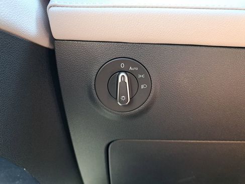 New 2025 Volkswagen Taos S AWD/4WD image 32