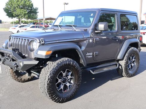 Used 2019 Jeep Wrangler Sport AWD/4WD image 12
