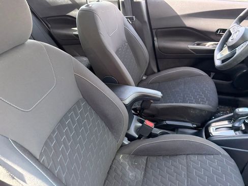 Certified 2021 Nissan Kicks S FWD image 11