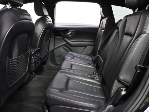 Used 2018 Audi Q7 3.0T Premium Plus w/ Premium Plus Package image 21