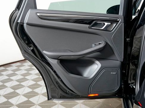 New 2026 Porsche Macan S image 33