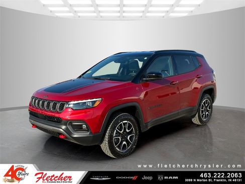 Used 2024 Jeep Compass Trailhawk w/ Trailhawk Elite Group image 1