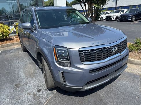 Used 2020 Kia Telluride S FWD image 3