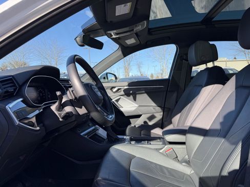 Used 2023 Audi Q3 2.0T Premium Plus w/ Premium Plus Package image 14