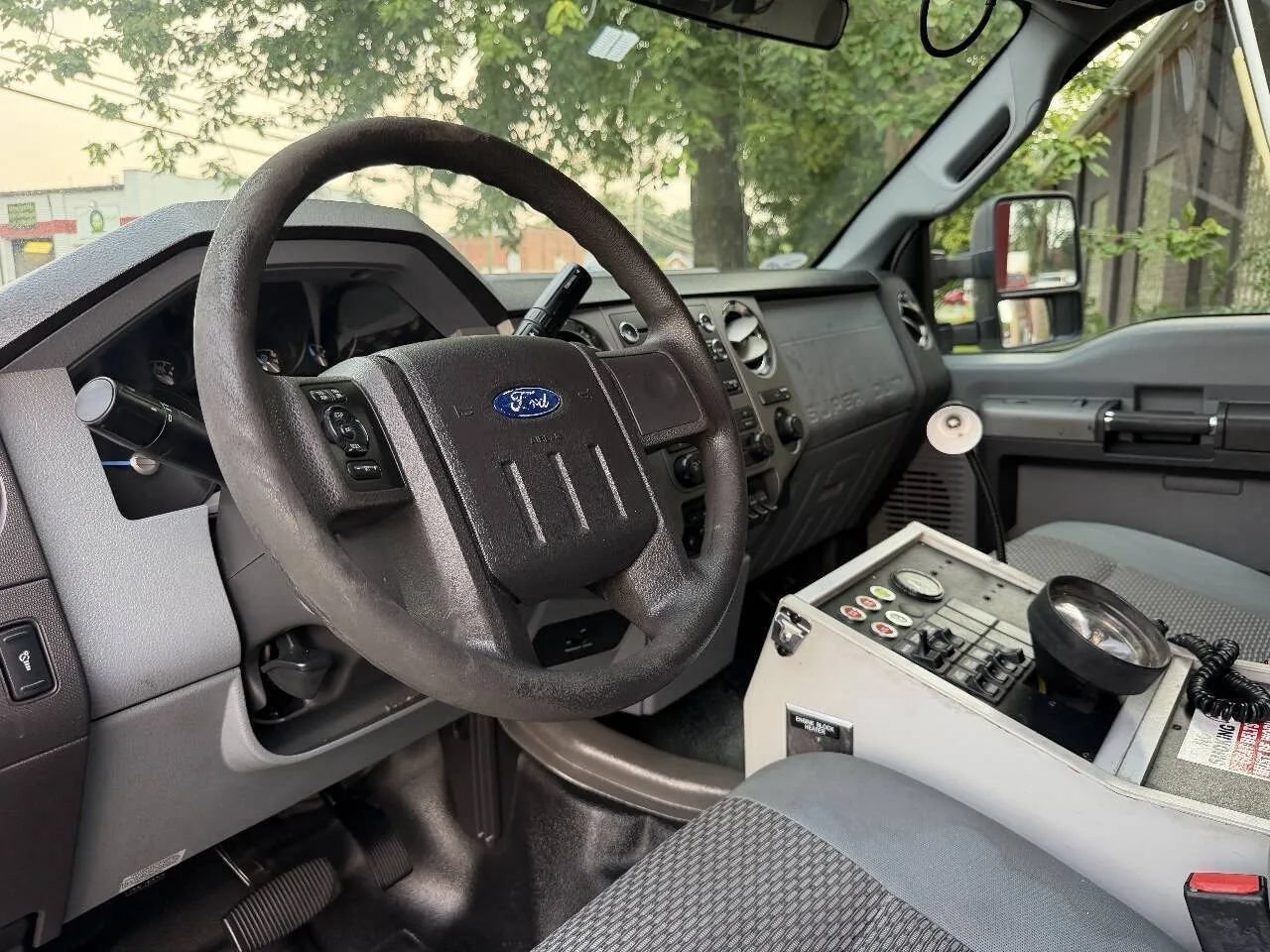 Used 2012 Ford F450 XLT w/ Ambulance Preparation Pkg RWD image 17