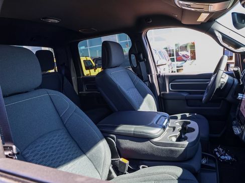 New 2026 RAM 2500 Big Horn AWD/4WD image 20