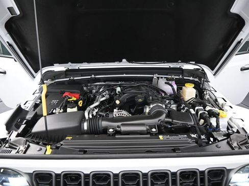 New 2026 Jeep Gladiator Sport AWD/4WD image 25