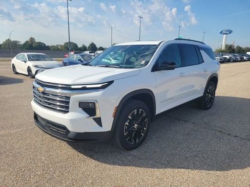 New 2026 Chevrolet Traverse LT w/ Sun and Wheel Package image 19
