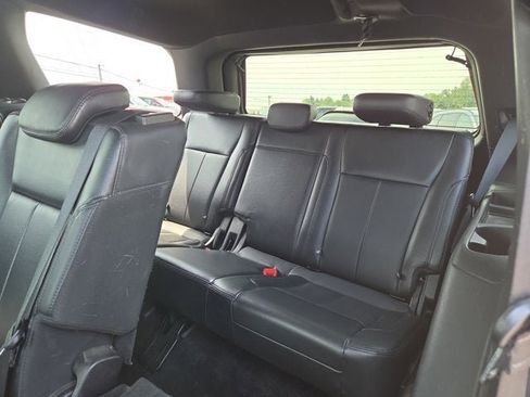 Used 2019 Ford Expedition XLT w/ Equipment Group 202A image 12