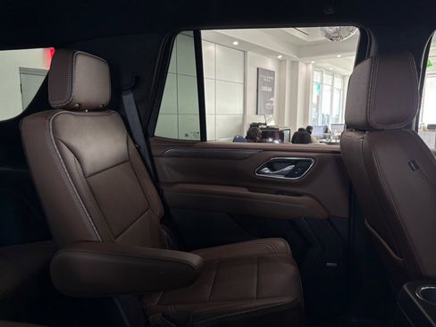 Used 2024 Chevrolet Tahoe High Country image 21