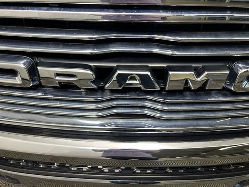 Used 2023 RAM 1500 Laramie AWD/4WD image 10