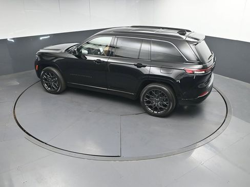 Used 2026 Jeep Grand Cherokee Summit w/ Obsidian Package AWD/4WD image 35