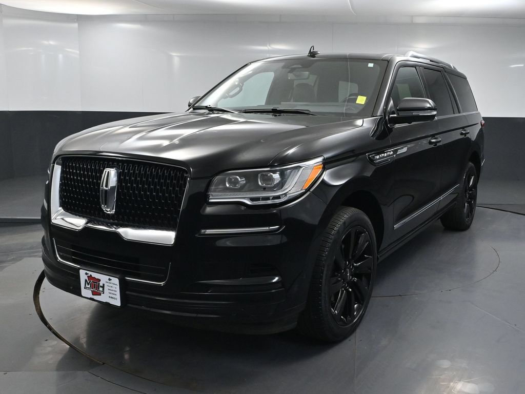 Used 2022 Lincoln Navigator Reserve w/ Equipment Group 201A AWD/4WD image 9
