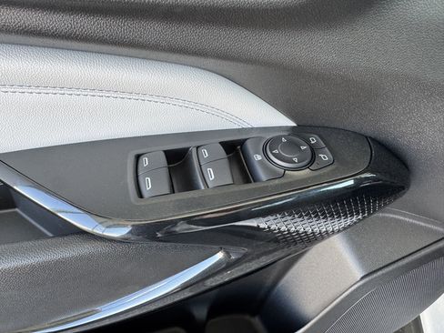 New 2025 Chevrolet Trax LT w/ Driver Confidence Package image 10