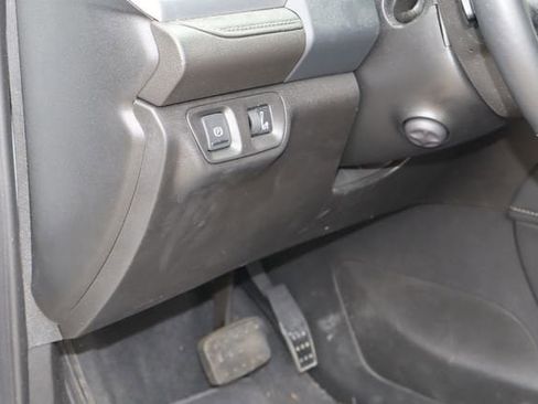 Used 2023 GMC Acadia SLT w/ Elevation Edition FWD image 26