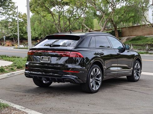 Used 2025 Audi Q8 Premium Plus AWD/4WD image 5
