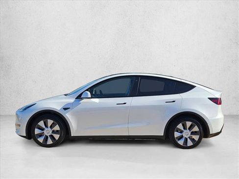 Used 2021 Tesla Model Y Long Range AWD/4WD image 9