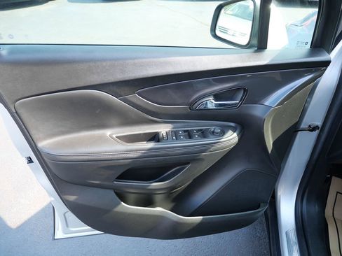 Used 2019 Buick Encore Preferred image 11