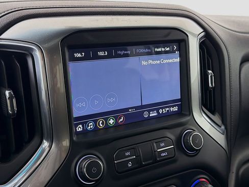 Used 2020 Chevrolet Silverado 1500 RST image 17