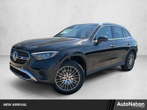 Used 2026 Mercedes-Benz GLC 300 image 1