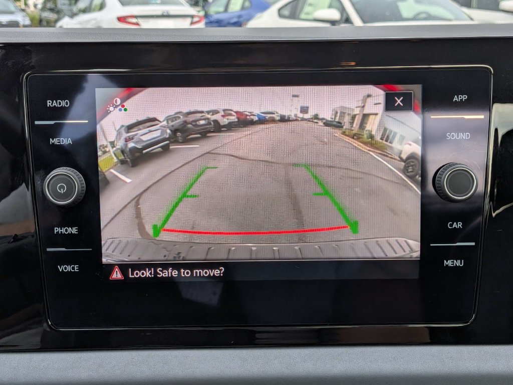 Certified 2026 Volkswagen Jetta SE FWD image 21