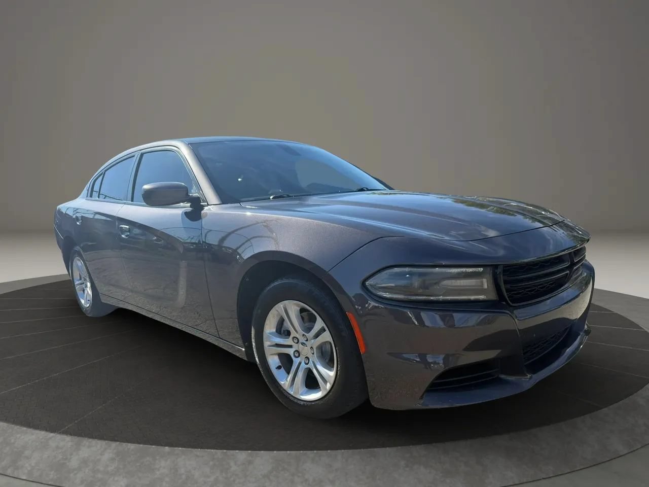 Used 2021 Dodge Charger SXT w/ Leather Interior Group RWD image 3
