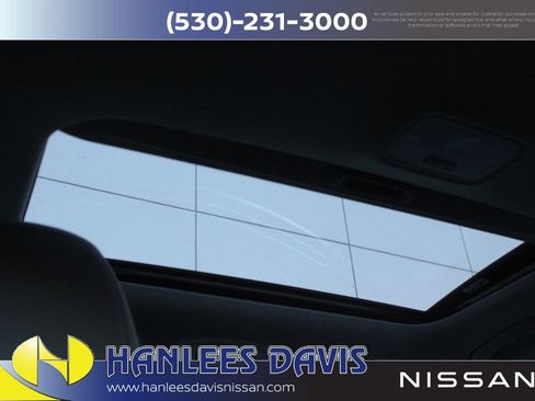 Used 2022 Hyundai Elantra SEL w/ Convenience + Premium Package image 25