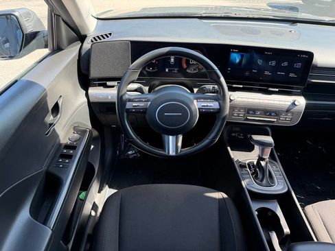 Used 2025 Hyundai Kona SEL AWD/4WD image 19