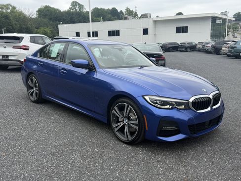 Used 2020 BMW 330i xDrive Sedan w/ M Sport Package AWD/4WD image 3