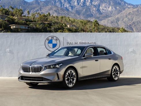 New 2026 BMW 530i w/ Convenience Package image 1