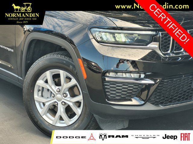 Certified 2023 Jeep Grand Cherokee Limited AWD/4WD image 3