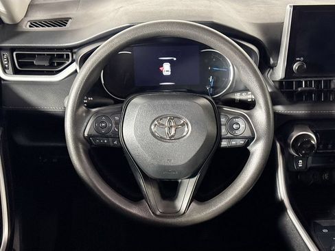 Used 2024 Toyota RAV4 LE AWD/4WD image 13