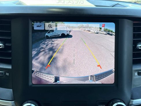 Used 2022 RAM 1500 Big Horn AWD/4WD image 9
