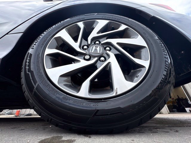 Used 2016 Honda Civic EX image 9