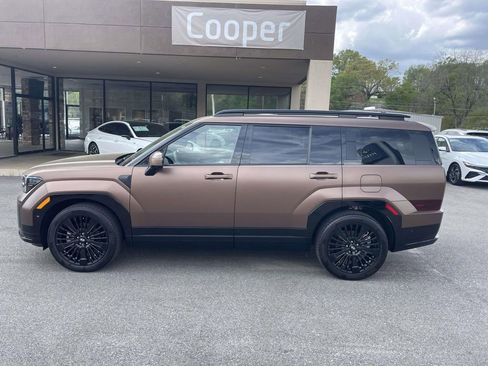 Used 2025 Hyundai Santa Fe Calligraphy image 2