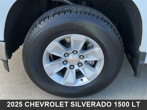Used 2025 Chevrolet Silverado 1500 LT image 9