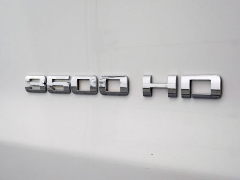 Used 2019 GMC Sierra 3500 4x4 Crew Cab image 10