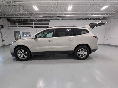 Used 2016 Chevrolet Traverse LT AWD/4WD image 12
