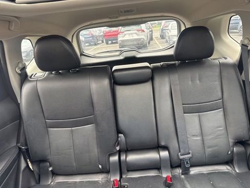 Used 2017 Nissan Rogue SL w/ SL Premium Package image 9