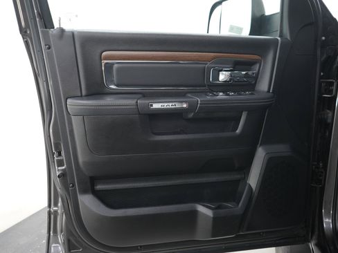 Used 2017 RAM 2500 Laramie w/ Sport Appearance Group AWD/4WD image 19
