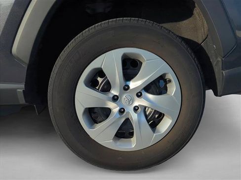 Used 2023 Toyota RAV4 LE FWD image 7