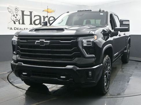 New 2026 Chevrolet Silverado 2500 High Country w/ High Country Premium Package AWD/4WD image 12
