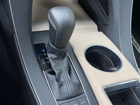 Used 2019 Toyota Avalon Limited w/ Advanced Safety Package FWD image 17