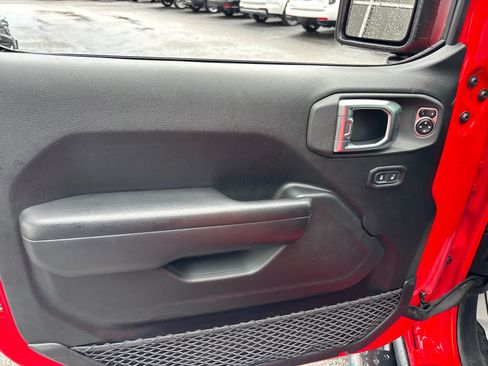 Used 2020 Jeep Wrangler Unlimited Sport AWD/4WD image 11