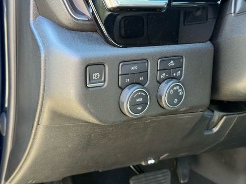 Used 2022 Chevrolet Silverado 1500 LT image 16