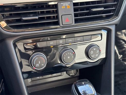 Certified 2025 Volkswagen Taos S image 19
