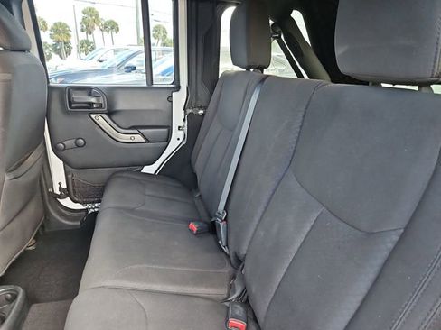 Used 2018 Jeep Wrangler Unlimited Sport w/ Connectivity Group image 12