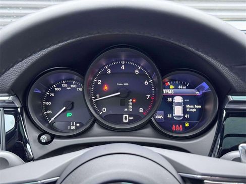 New 2026 Porsche Macan AWD/4WD image 20