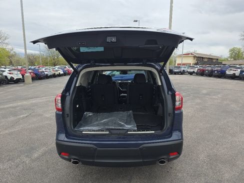 Certified 2025 Subaru Ascent Touring AWD/4WD image 8